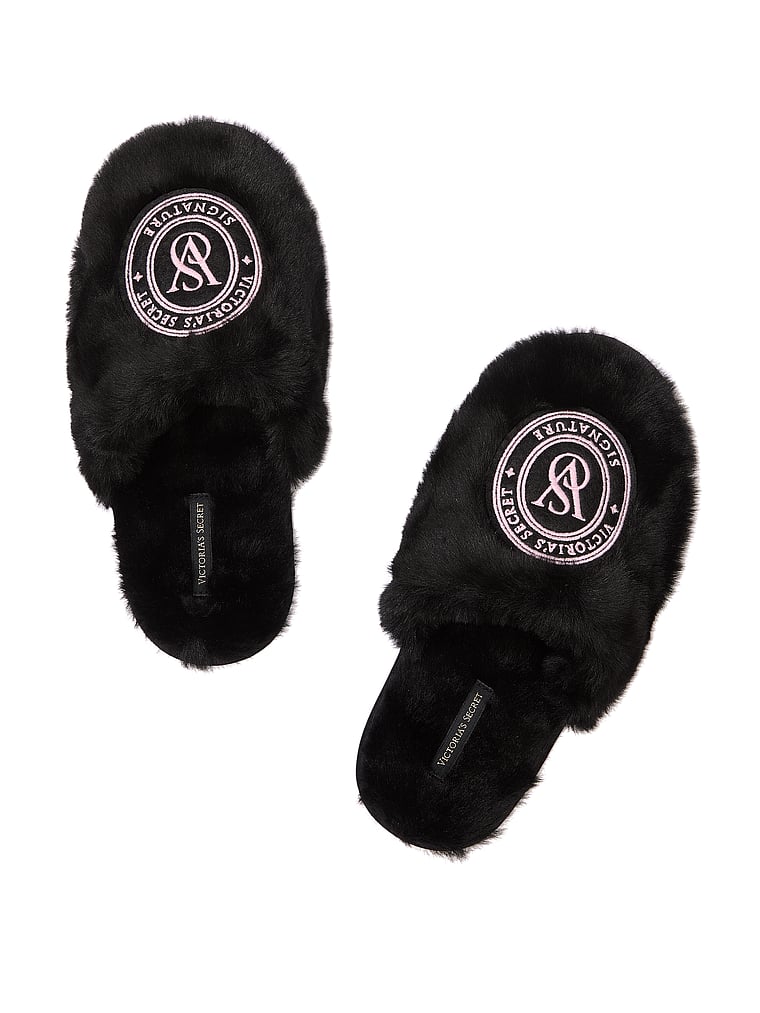Black Closed-Toe Faux Fur Slipper image number null