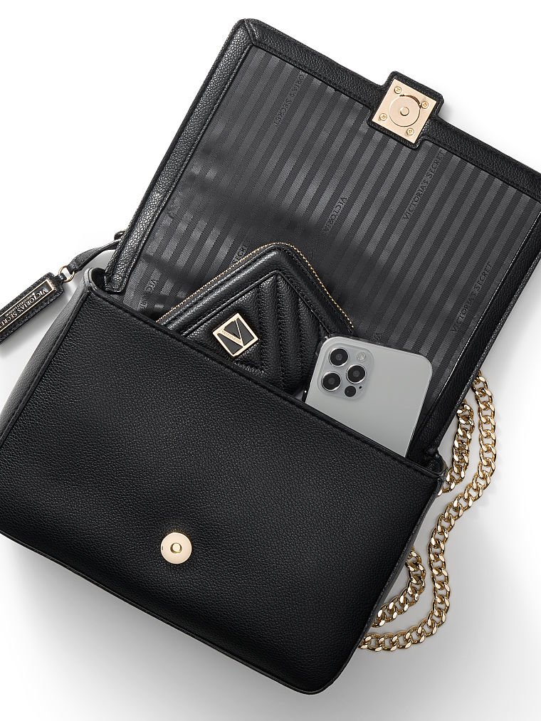The Victoria Medium Shoulder Bag image number null