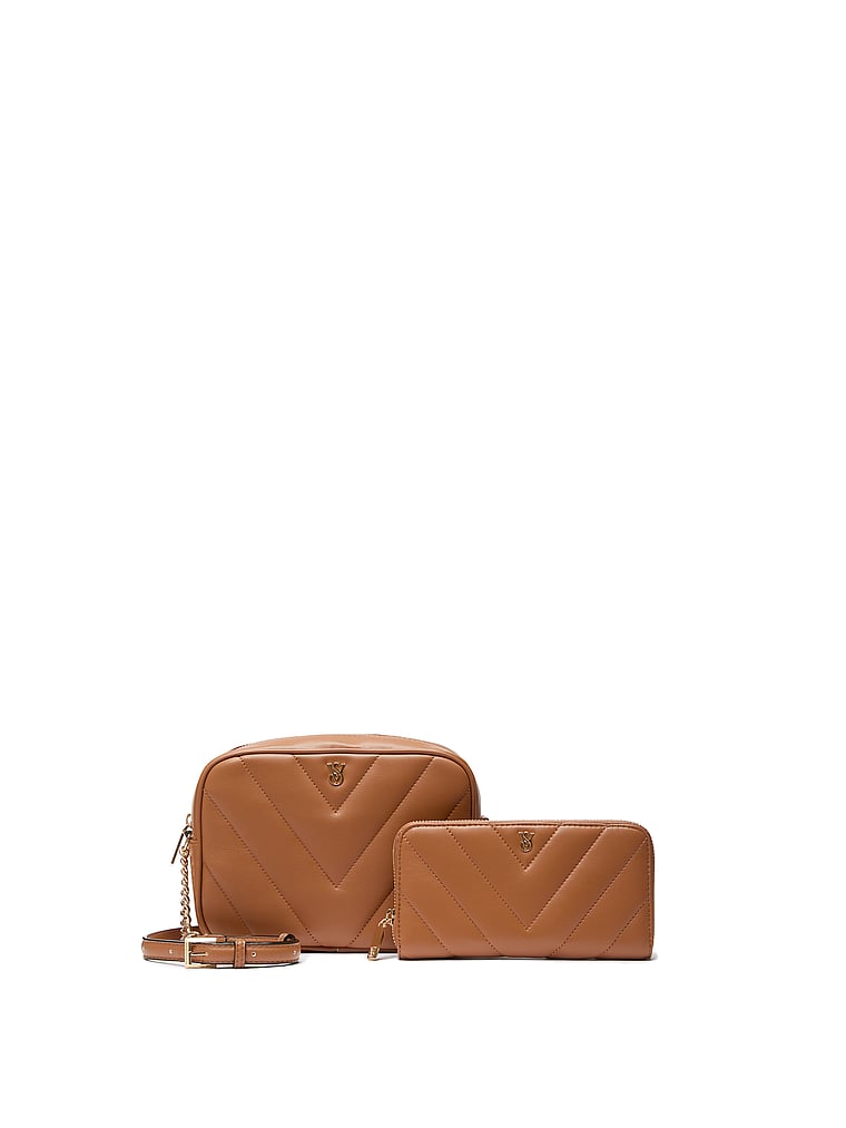 Large Wallet with Zip image number null