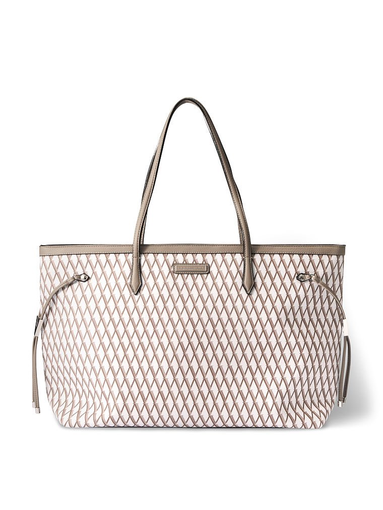The Victoria Carryall Tote