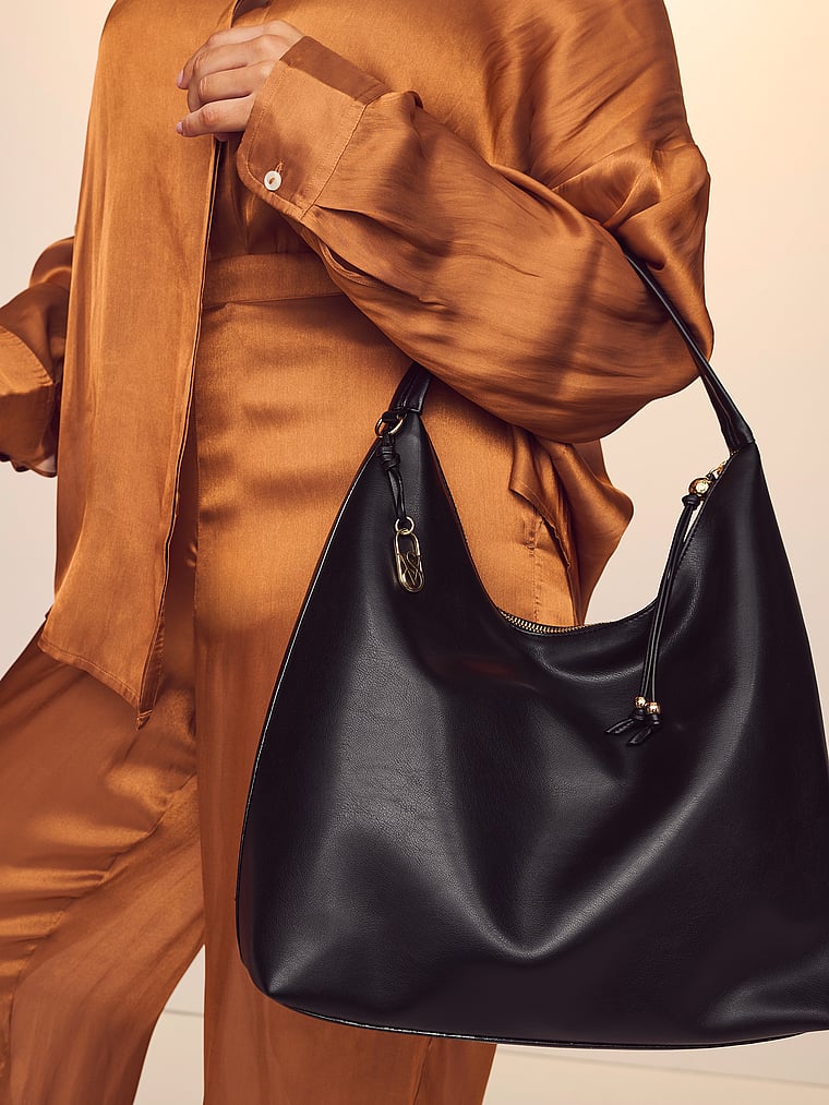 VS Icon Large Shoulder Bag image number null