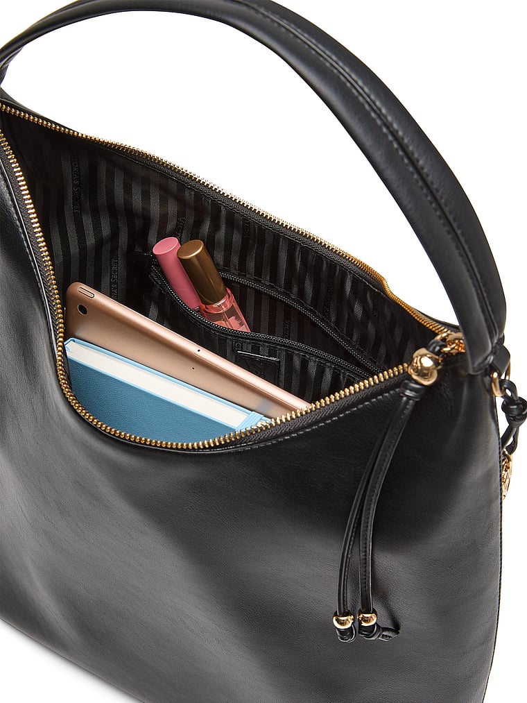 VS Icon Large Shoulder Bag image number null