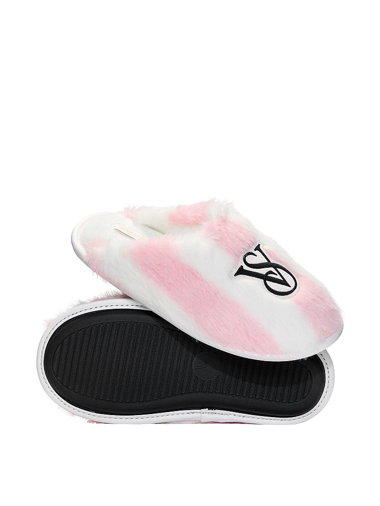 Luxe Plush Closed-Toe Slippers image number null