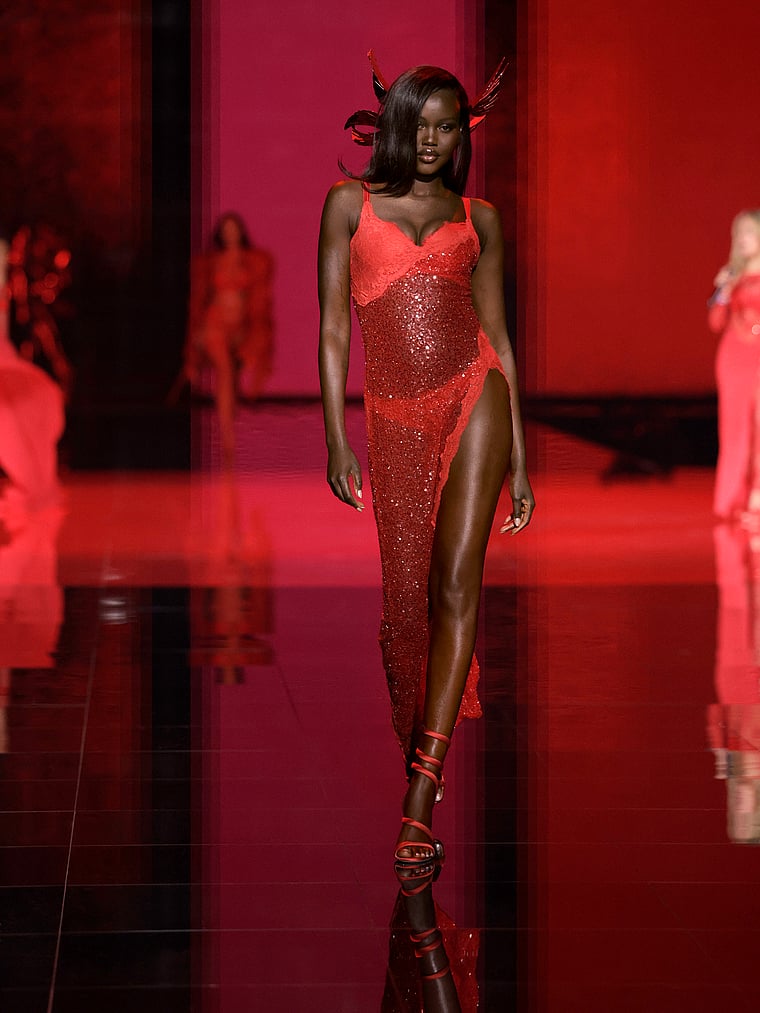 Lace Bikini Panty image number null