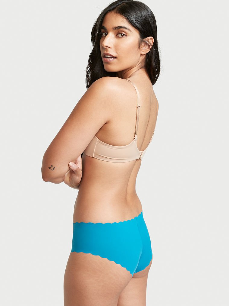 No-Show Scallop Hiphugger Panty image number null
